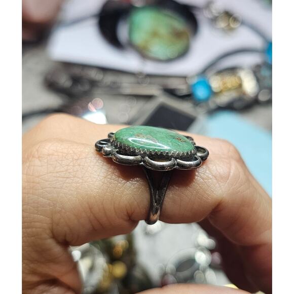 Vintage Navajo Sterling Turquoise Statement Ring Green Matrix - Picture 6 of 6